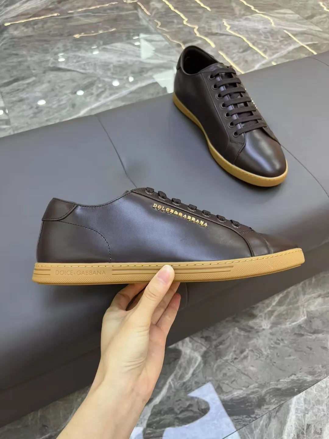 Men's Men's Shoes 💰400 [New Style] 🐝🐝DG men's calfskin sneakers Portofino Yacht shoes, simple and versatile design, unique saddle leather soles. The Dolce &G logo rear wing is the icing on the cake. Imported cowhide + rubber outsole Size: 39-44 (customized at 38.45)